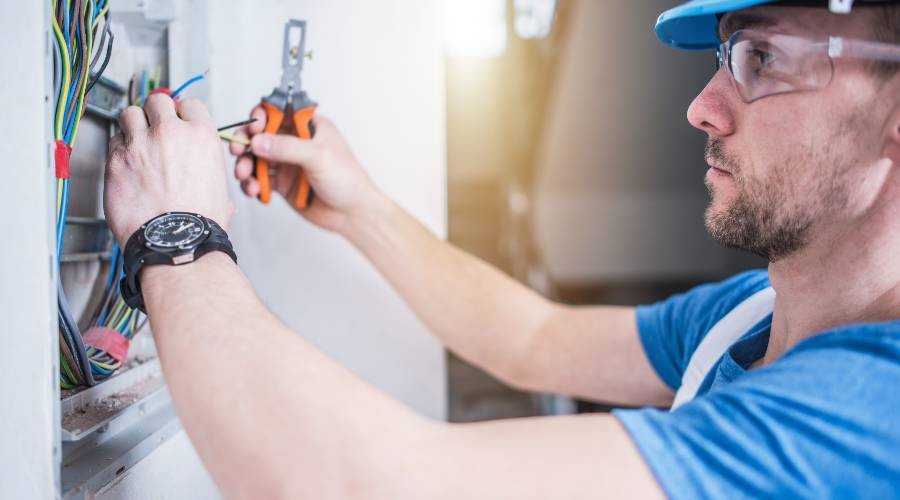 Wat kost elektriciteit aanleggen?